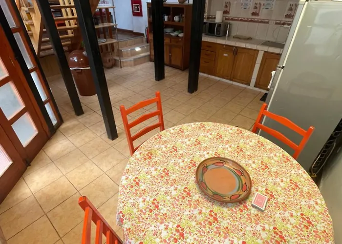 Hospedagem domiciliar Mango Cozy Retreat For Couples In